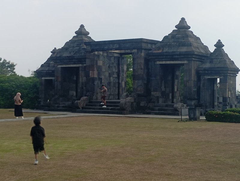 Keraton Ratu Boko — Dokumentasi pribadi, 23 Agustus 2025.